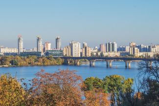 Ukrayna'da nüfus müdürlükleri, noterler ve adalet makamlarının hizmetlerinden yalnızca güncellenmiş bir askeri kimlikle yararlanılabilecek